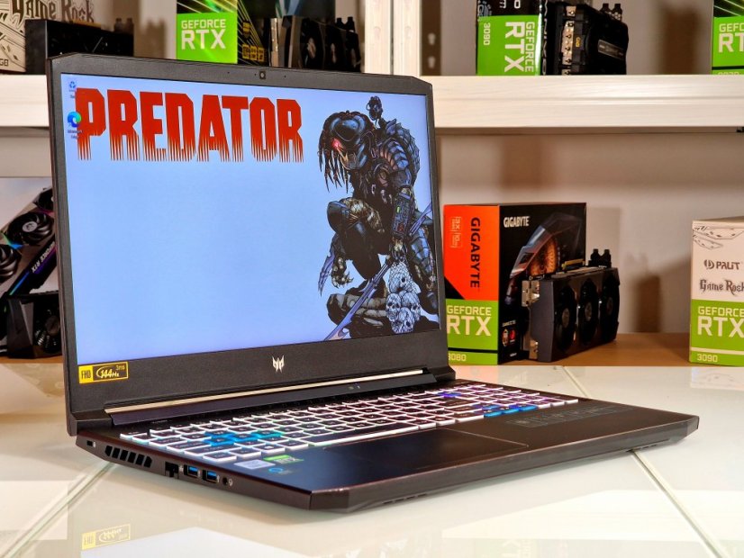 PC Portable Gamer Acer Predator Helios 300 • GARANTIE 12M • ZÁRUKA 12M • 15,6 144Hz • Intel Core i7- 10870H • RTX 3060 6GB • 32 GB • 1TB SSD