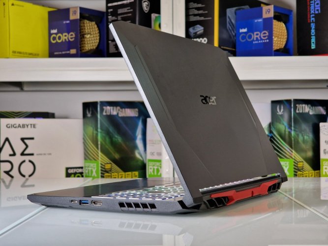 Gaming-Laptop Acer Nitro 5 - GARANTIE 12M | 15,6" 144Hz | Intel Core i5-10300H | RTX 3060 6GB | 16GB | 512 SSD | WIN11