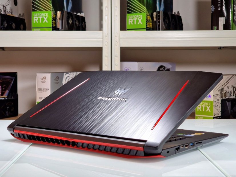 Gaming-Laptop Acer Predator Helios 300 Refurbished - GARANTIE 12M | 15,6" FullHD | Intel Core i5- 7300HQ | GTX 1060 6GB | 16 GB | 128 SSD+1TB HDD | WIN11