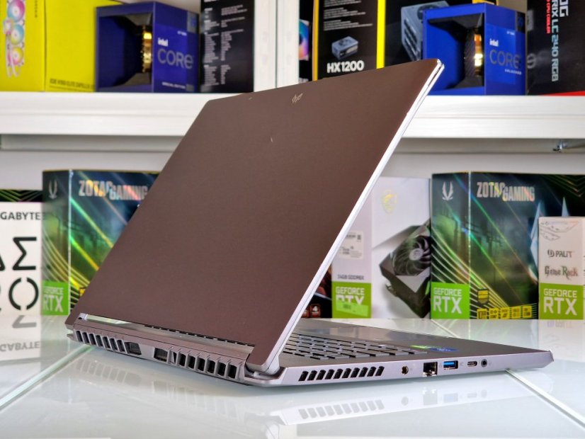Herní notebook Acer Predator Triton 500 SE - ZÁRUKA 12M | 16" WQXGA 240Hz | Intel Core i7-12700H | RTX 3070 Ti  8GB | 16 GB DDR5 | 1TB SSD | WIN11