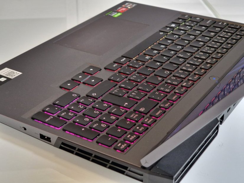 Herní notebook Lenovo Legion 5 Pro - ZÁRUKA 12M | 16"  QHD 165 Hz | AMD Ryzen 5600H | RTX 3060 6GB | 16 GB |  512 GB SSD