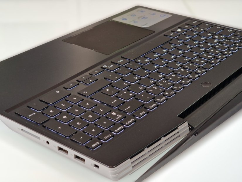 Herní notebook Dell G5 • ZÁRUKA 12M • 15,6 120Hz • AMD Ryzen 7 4800H • 16GB • RX 5600M 6GB • 1000 SSD • WIN11