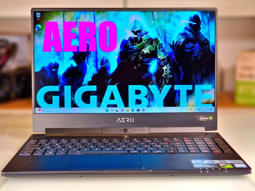 Herní notebook GIGABYTE AERO 15 • ZÁRUKA 12M • 15,6 240Hz • Intel Core i7-9750H • 32 GB • RTX 2080 8GB • 1000 SSD • WIN11