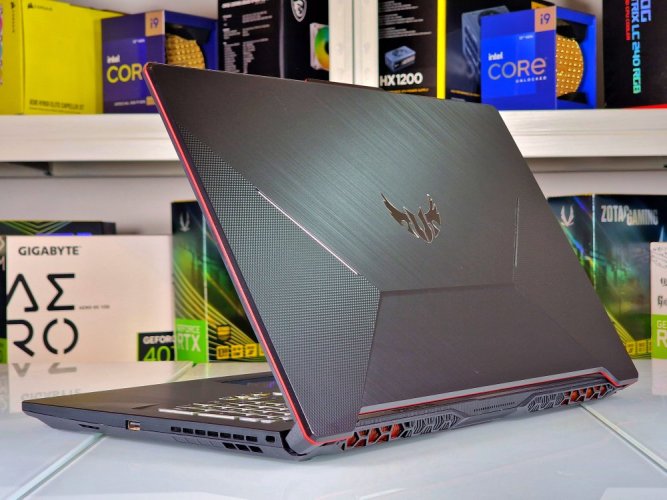Herní notebook ASUS TuF Gaming A17 - ZÁRUKA 12M  | 17,3" 144Hz | AMD Ryzen 7 4800H | GTX 1660Ti 6GB | 16GB  | 512 SSD | WIN11