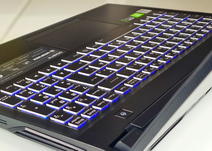 Herný notebook GIGABYTE G5 • ZÁRUKA 12M • 15,6 144Hz • Intel Core i5-10500H • RTX 3060 6GB • 16GB • 512GB SSD • WIN11