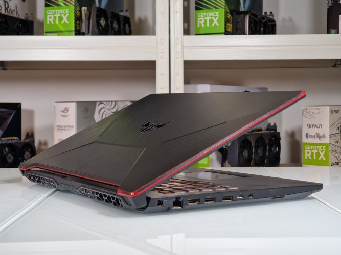 Herní notebook ASUS TUF Gaming - ZÁRUKA 12 M | 17,3" 120 Hz | AMD Ryzen 5 | GTX 1650 | 16 GB | 512 GB SSD | WIN11