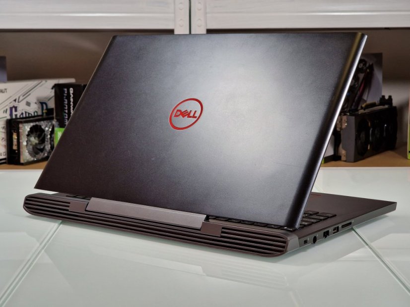 Herní notebook DELL G5 Gaming15 - ZÁRUKA 12M | 15,6" 4K | Intel Core i7-8750H | GTX 1060 6 GB | 16 GB | 256 SSD + 1 TB