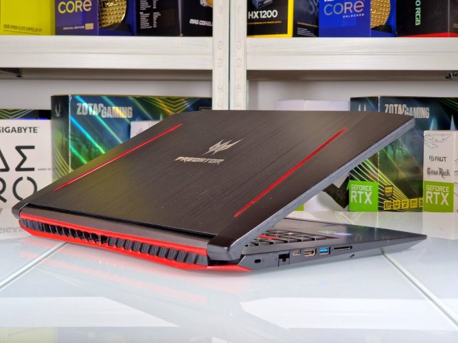 Laptop gamingowy Acer Predator Helios 300 - GWARANCJA 12M | 17,3" Full HD | Intel Core i5-8300H | GTX 1050 Ti | 16 GB | 128 SSD+500 HDD | WIN11