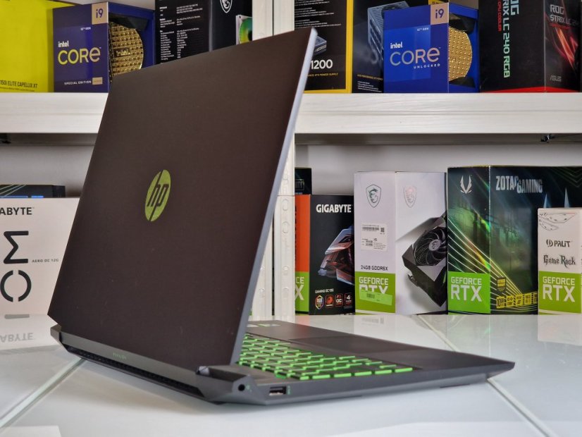 Gaming-Laptop HP Pavilion Gaming 16 Gebraucht - GARANTIE 12M | 16,1" 144Hz | Intel Core i7-10750H | GTX 1660Ti 6GB | 16 GB | 1000 SSD  | WIN11
