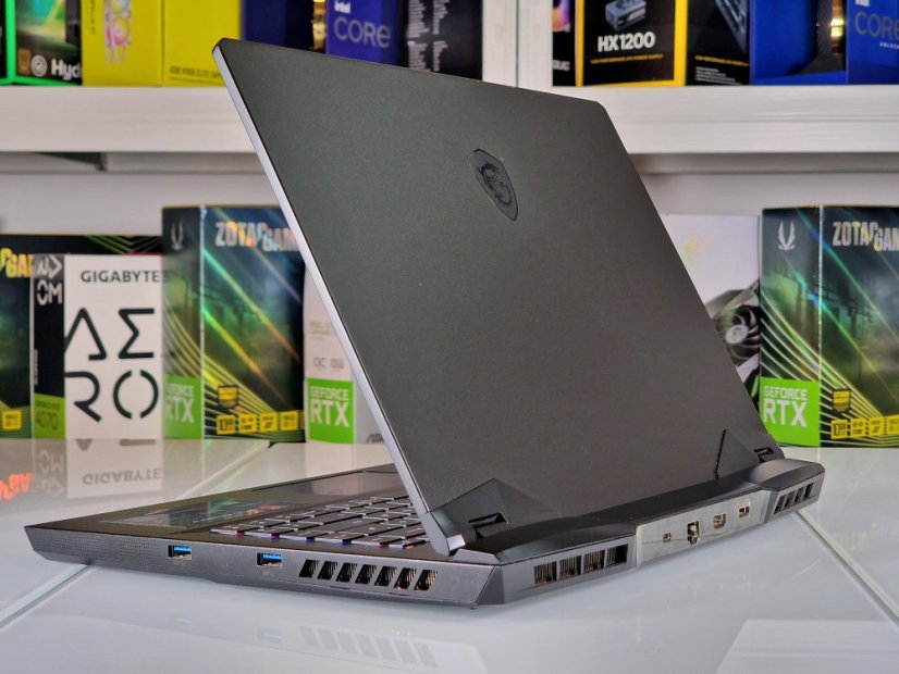 Gaming Laptop MSI GP66 Leopard Refurbished - GARANTIE 12M | 15,6" 144Hz | Intel Core i7-10750H | RTX 3070 140W | 16 GB | 512 SSD | WIN11