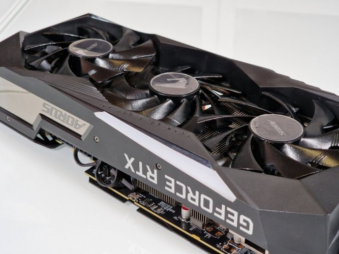 Grafikkarte gebraucht GIGABYTE AORUS NVIDIA GeForce RTX 3070 EXTREME 8 GB - GARANTIE 12M