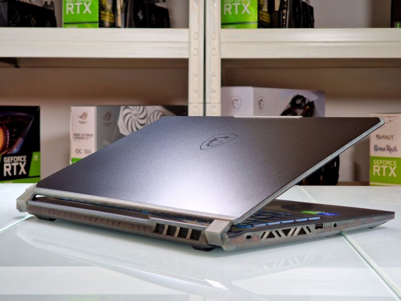 Herný notebook MSI Cyborg A12VF • ZÁRUKA 12M • 15,6 144 Hz • Intel Core i7-12650H • RTX 4050 6GB • 16GB DDR5 • 512 SSD • WIN11