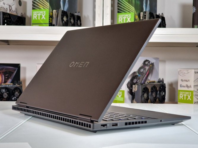 Gaming Laptop HP Omen 16 - GARANTIE 12M | 16,1" 144Hz | Intel Core i5-13420H | RTX 4050 6GB | 16GB DDR5 | 512 SSD | WIN11