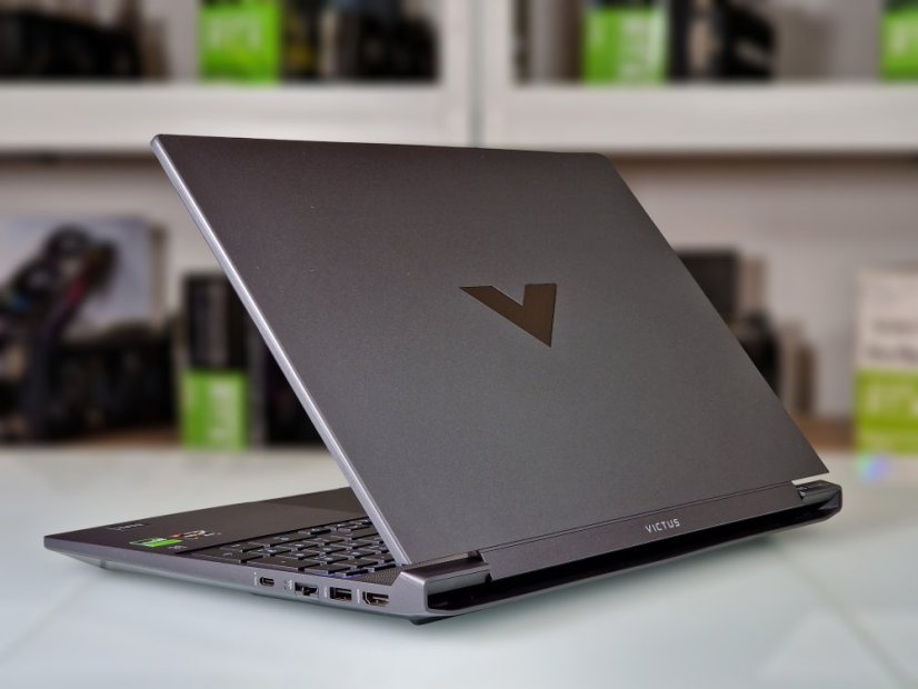 PC Portable Gaming HP Victus 15 • GARANTIE 12M • 15,6 144Hz • AMD Ryzen 5 7535HS • 16Go DDR5 • RTX 2050 • 512 SSD • WIN11