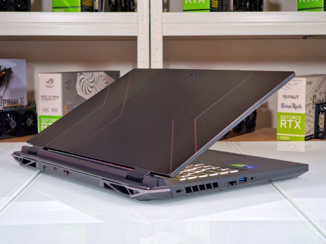 Gaming Notebook Acer Nitro 5 - GARANTIE 24M | 17,3" FHD 144Hz | i7-12650H | RTX 4050 6GB | 16 GB DDR5 | 1000 SSD | WIN11