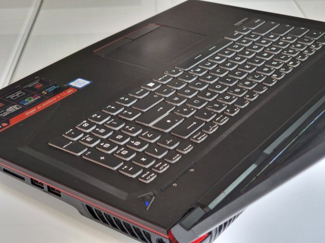 Herní notebook MSI GP73 Leopard - ZÁRUKA 12M | 17,3" 120Hz | Intel Core i7-8750H | GTX 1060 6GB | 16 GB | 256 SSD+1TB HDD