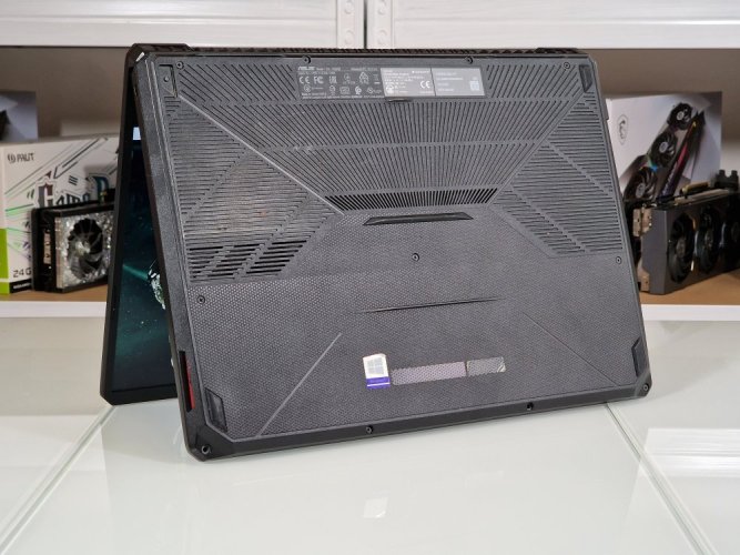 Herní notebook ASUS TUF Gaming - ZÁRUKA 12M | AMD Ryzen 5 | GTX 1050 | 20 GB | 256 SSD + 1TB HDD