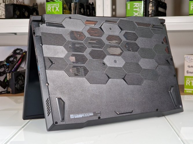 Herní notebook MSI KATANA 17 B12V - ZÁRUKA 24M | 17,3" 144 Hz | Intel Core i7-12650H | RTX 4060 8GB | 16GB DDR5 | 1000 SSD | WIN11