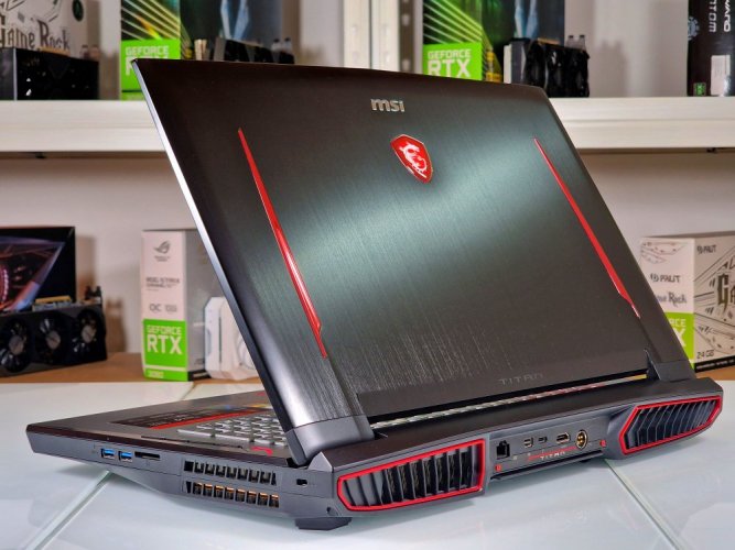 Laptop gamingowy MSI TITAN GT75 - GWARANCJA 12M | 17,3" FullHD 120Hz | Intel Core i7-7820HK | GTX 1070 8GB | 32 GB | 512 SSD | WIN11