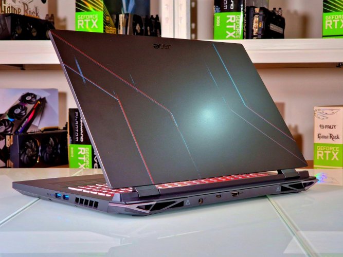 Herní notebook Acer Nitro 5 - ZÁRUKA do 22/05/2025 | 17,3" FHD 144Hz | i5-12450H | RTX 4060 8GB | 16 GB DDR5 | 1000 SSD | WIN11