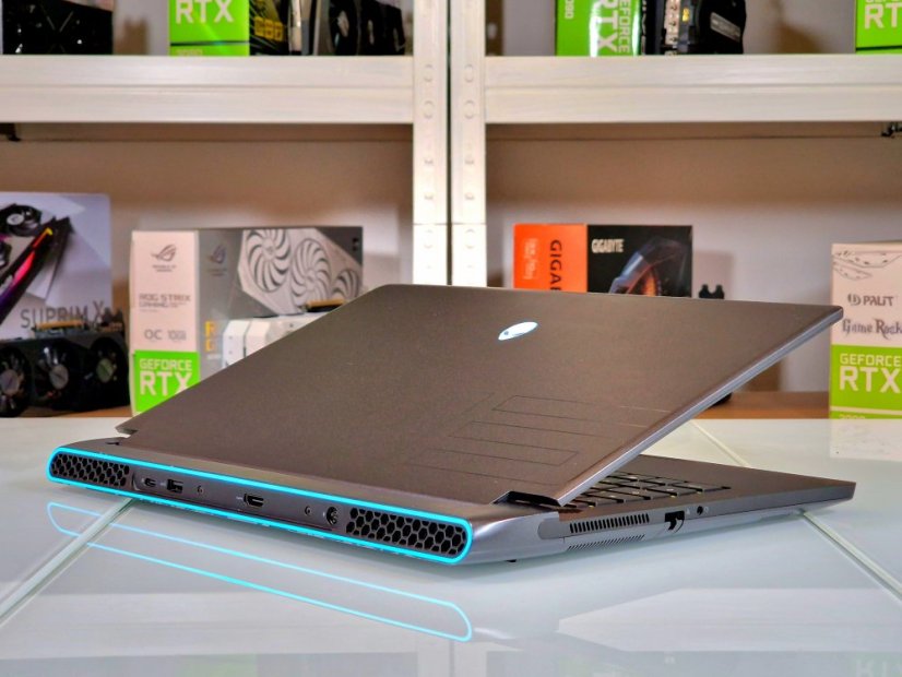 Gaming Laptop Dell Alienware M15 R5 Refurbished - GARANTIE 12M | 15,6" 165Hz | Ryzen 7 5800H | RTX 3060 6GB | 16GB | 512 SSD | WIN11