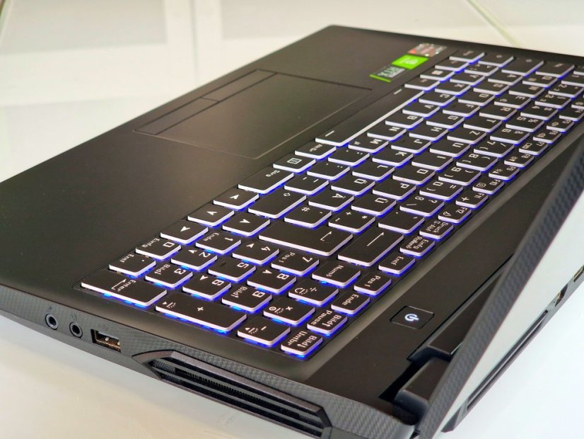 Gaming Laptop GIGABYTE A5 Gebraucht - GARANTIE 12M | 15,6" 144Hz | AMD RYZEN 5 5600H | RTX 3060 130W | 16GB | 512 SSD | WIN11