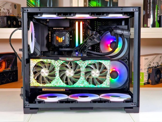 Herní PC compraider MINI RGB HIGH - ZÁRUKA 12M | Intel Core i7-12700+WATER COOLING | RTX 3090 24GB  | 32GB | 1000 SSD | WIN11