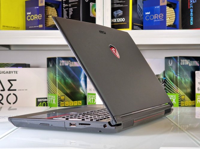 Laptop gamingowy MSI GL62M - GWARANCJA 12M | 15,6" FullHD | i5-6300HQ | GTX 950M | 12GB | 128 SSD + 1 TB HDD | WIN11