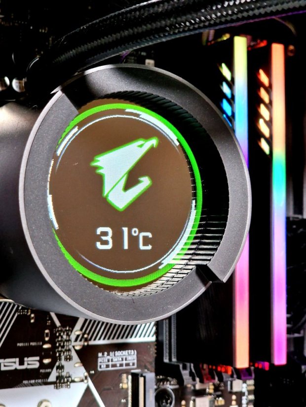 Herní PC compraider - ZÁRUKA 12M | Intel Core i5-9600KF+vodní chlazení AORUS 360 | RTX 3070 8GB | 16 GB | 512 SSD