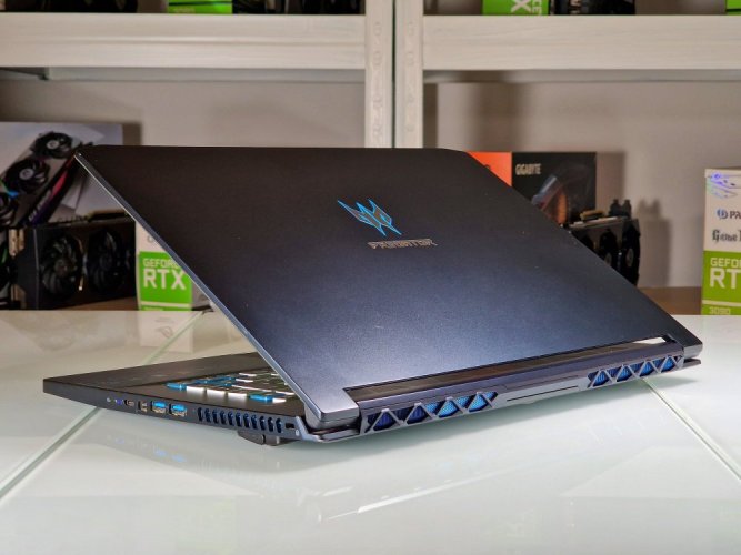 Poleasingowy laptop gamingowy Acer Predator Triton 500 - GWARANCJA 12M | 15,6" 144 Hz | Intel Core i7-9750H | RTX 2080 8 GB | 16 GB | 1000 SSD | WIN11