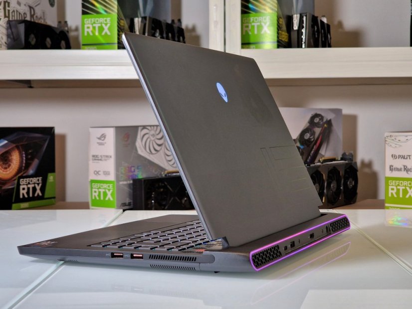 Gaming Laptop Dell Alienware M15 Gebraucht - GARANTIE 12M | 15,6" 165Hz | AMD Ryzen 7 5800H | RTX 3060 6GB | 16GB | 512 SSD | WIN11