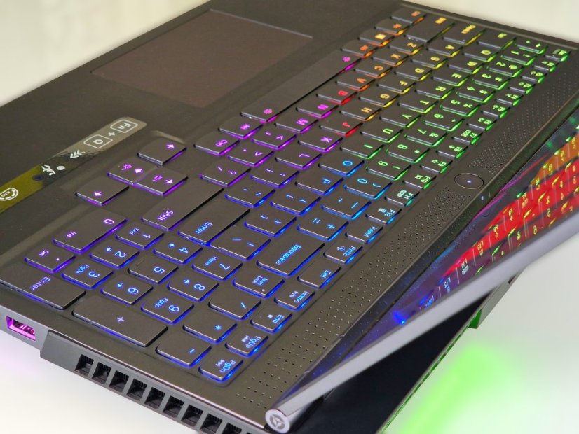 PC Portable Gamer Lenovo Legion 7 • GARANTIE 12M • 15,6 144Hz • Intel Core i7-10750H • RTX 2070 8GB • 16GB • 512 SSD • WIN11