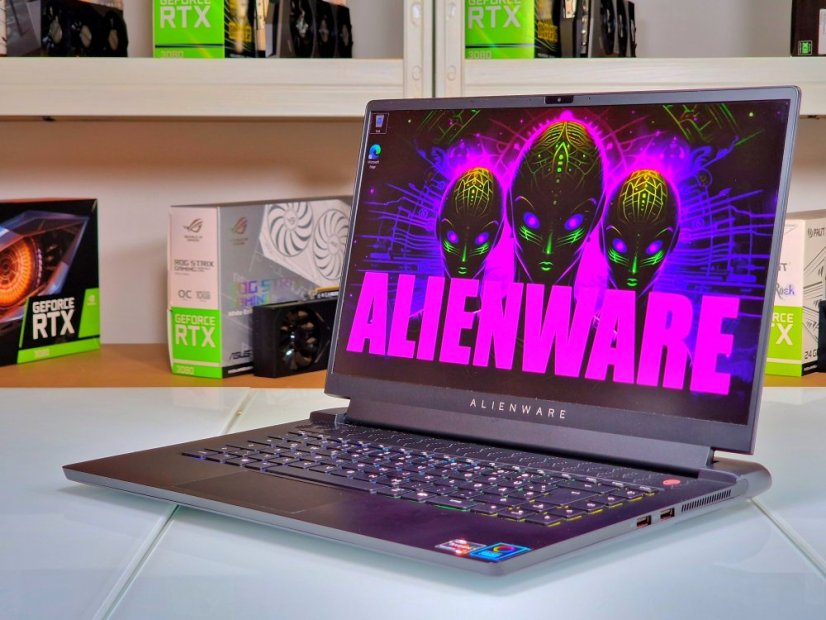 Gaming Laptop Dell Alienware M15 Gebraucht - GARANTIE 12M | 15,6" 165Hz | AMD Ryzen 7 5800H | RTX 3060 6GB | 16GB | 512 SSD | WIN11