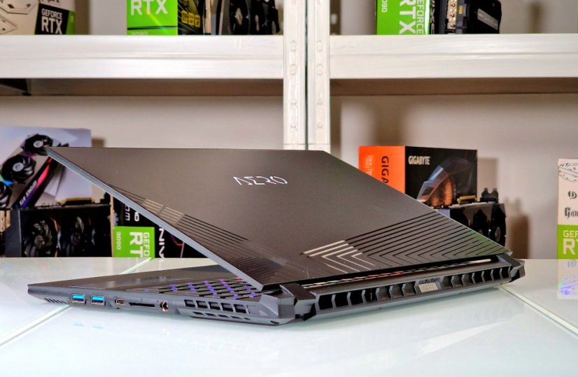 PC Portable Gamer GIGABYTE AERO 15 OLED • 15,6 4K OLED • Intel Core i7-10870H • 32Go • RTX 3060 6Go • 2TB SSD