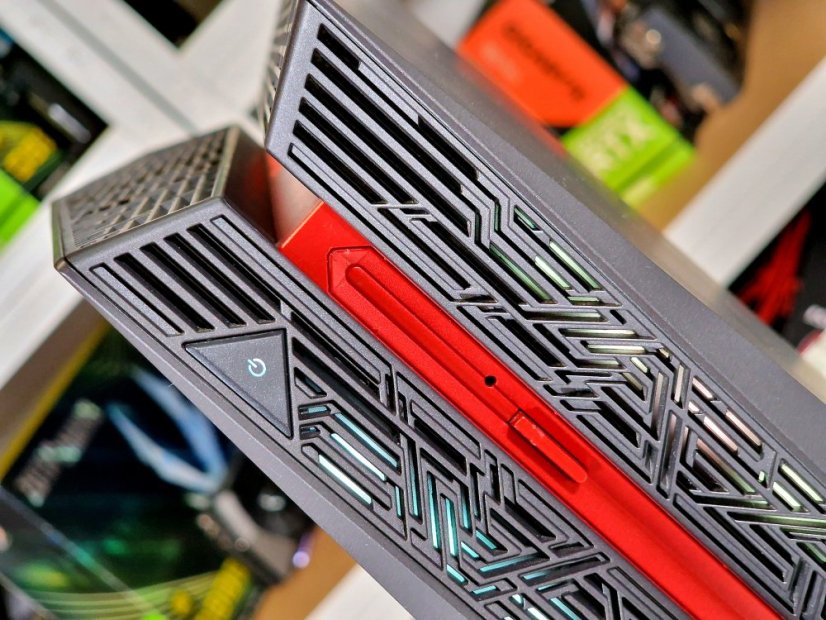 Herní MINI PC sestava ASUS ROG - ZÁRUKA 12M | Intel Core i7-7700 | GTX 1080 8GB | 16GB | 256 GB SSD + 1TB HDD | WIN11