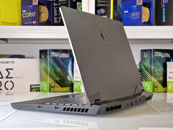 Gaming Laptop MSI GP66 Leopard - GARANTIE 12M | 15,6" 144Hz | Intel Core i7-10750H | RTX 3070 8GB 140W | 16 GB | 512 SSD | WIN11