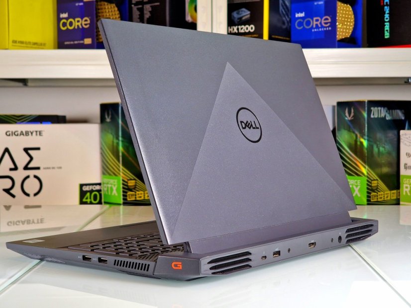 Herný notebook Dell Gaming G15 • ZÁRUKA 12M • 15,6 165Hz • Intel Core i7-10870H • RTX 3060 6GB • 16 GB • 1000 SSD • WIN11