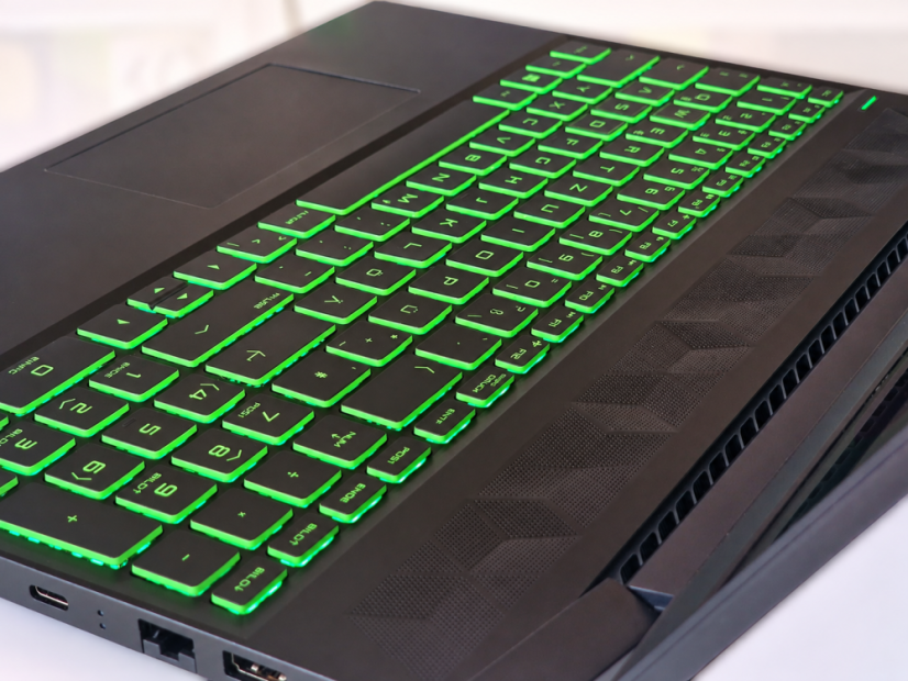 Herní notebook HP Pavilion Gaming 17 • ZÁRUKA 12M • 17,3  FHD • Intel Core i7-9750H • GTX  1650  • 16 GB • 128 SSD + 1 TB HDD • WIN11