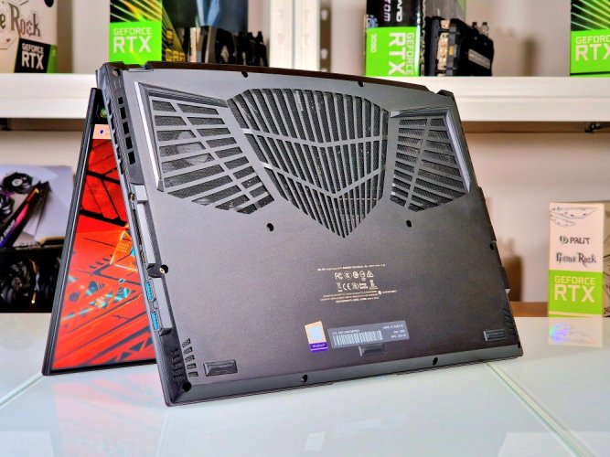 Herný notebook GIGABYTE AERO 15 OLED - ZÁRUKA 12M | 15,6" 4K OLED | Intel Core i7-10870H | 32GB | RTX 3060 6GB | 2TB SSD