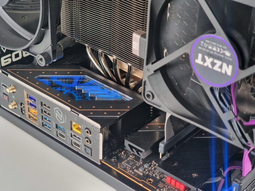 AI WORKSTATION DOUBLE 3090  • ZÁRUKA 12M • AMD Ryzen 9 9950X • 2x RTX 3090 24GB • 96 GB DDR5 • 2TB SSD • WIN11
