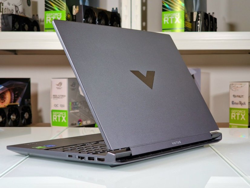 Gaming Laptop HP Victus 15 Gebraucht - GARANTIE 12M | 15,6" 144Hz | Intel Core i5-12500H |  RTX 4060 8GB | 16 GB | 512 SSD | WIN11