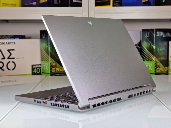 Herní notebook Acer Predator Triton 300 SE - ZÁRUKA 12M | 14" WQXGA OLED  | Intel Core i7-12700H | RTX 3060 6GB | 16 GB | 512 SSD | WIN11