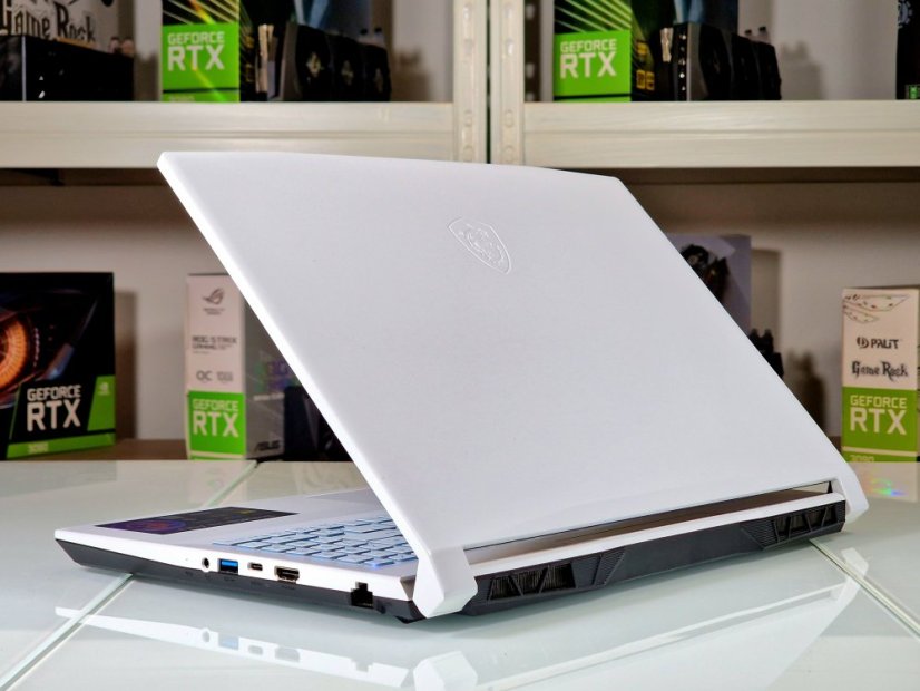 Gaming-Laptop MSI SWORD 15 Gebraucht - GARANTIE 24M | 15,6" 144Hz | Intel Core i5-12450H| RTX 4050 6GB | 16GB DDR5 | 512 SSD | WIN11