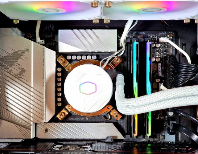 Herní PC sestava compraider HIGH - ZÁRUKA 12M | Intel Core i7-12700+vodní AIO ARGB chlazení 360 | RTX 3080 10GB | 32GB DDR5 | 2 TB SSD | WIN11