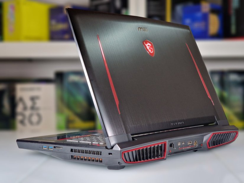 PC Portable Gamer MSI TITAN GT73VR • GARANTIE 12M • 17,3 120Hz • Intel Core i7-6820HK • GTX 1070 8GB • 16GB • 512 SSD + 1 TB HDD • WIN11