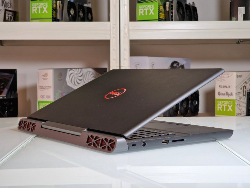 Gaming Laptop DELL Gaming Inspiron 15 Gebraucht - GARANTIE 12M | 15,6" FullHD | Intel Core i7-7700HQ | GTX 1050Ti | 16GB | 256 SSD + 1 TB | WIN11
