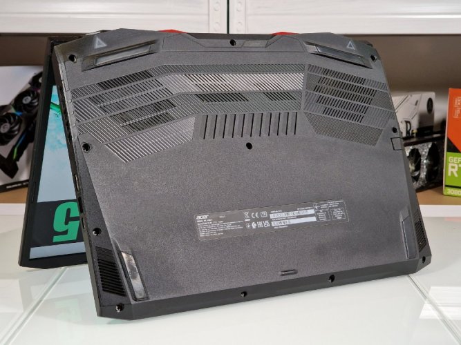 Herný notebook Acer Nitro 5 Obsidian Black - ZÁRUKA 12M | 15,6" 144 Hz | Intel Corei7-10750H | RTX 3060 | 16 GB | 512 SSD