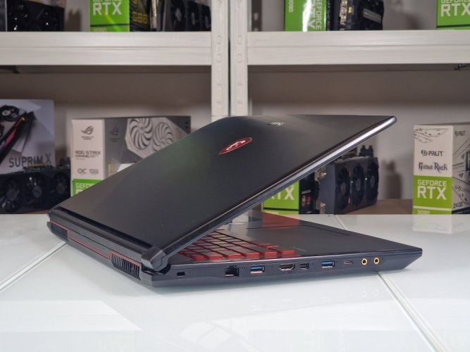 Herný notebook MSI GL72 - ZÁRUKA 12M | 17,3" FullHD | Intel Core i7-7700HQ | GTX 1060 6GB | 16 GB | 512SSD | WIN11
