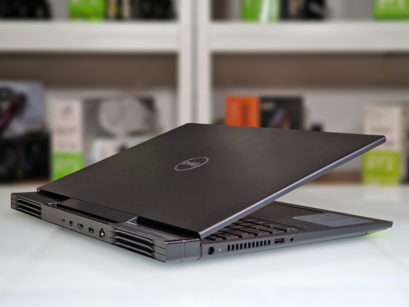 Gaming-Laptop Dell G7 17 7700 • GARANTIE 12M • 17,3 FullHD 144Hz • Intel Core i7-10750H • 16GB • RTX 2070 8GB • 512 SSD • WIN11