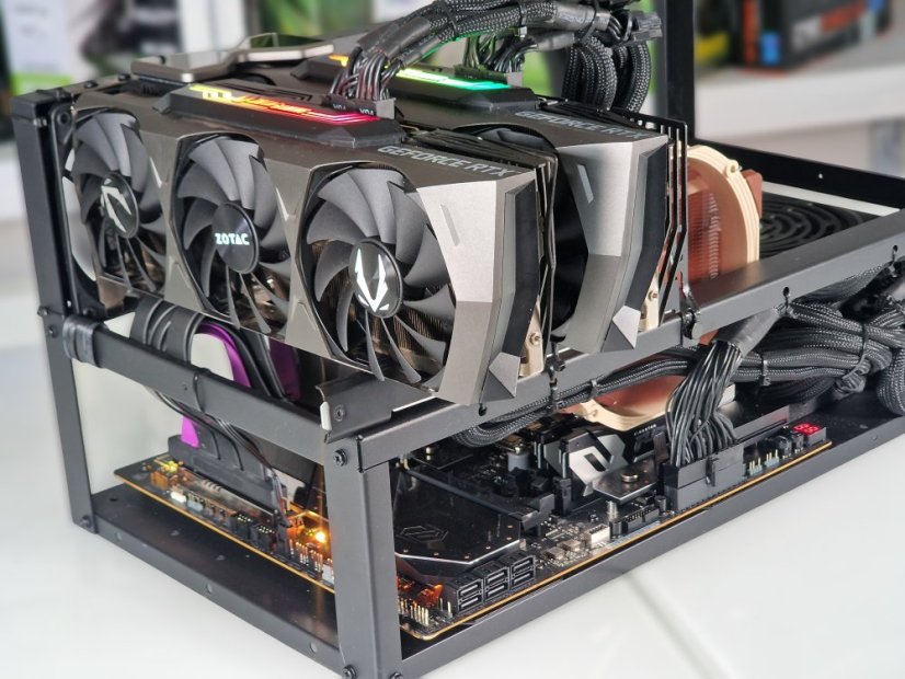 AI WORKSTATION DOUBLE 3090  • ZÁRUKA 12M • AMD Ryzen 9 9950X • 2x RTX 3090 24GB • 96 GB DDR5 • 2TB SSD • WIN11